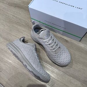 APL Techloom Phantom sneakers